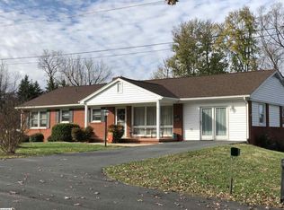 13 Finley Dr, Stuarts Draft, VA 24477