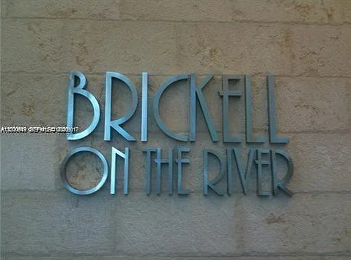 Brickell On The River S T — Photo 2