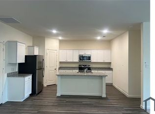 726 Camden Dr, Lavon, TX 75166