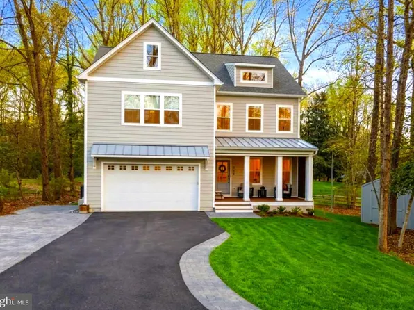 916 Waterview Dr, Crownsville, MD 21032