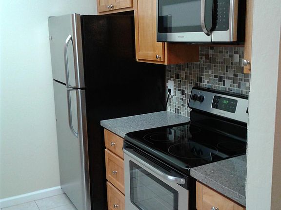 3rd image of 2205 Hastings Dr #40
