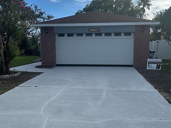 3rd image of 11700 Minto Ct