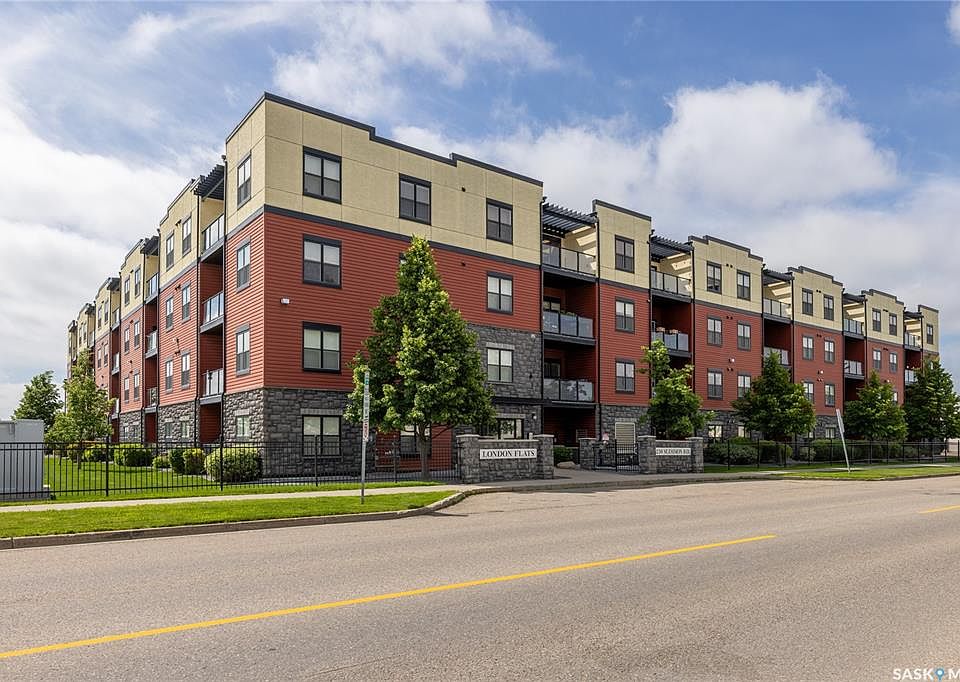 1st image of UNIT 204-230 Slimmon ROAD