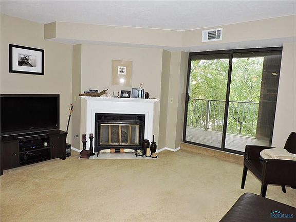 3rd image of 3407 Oak Alley Ct APT 404