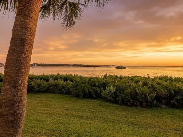 1813 Mariner Dr APT 147, Tarpon Springs, FL 34689