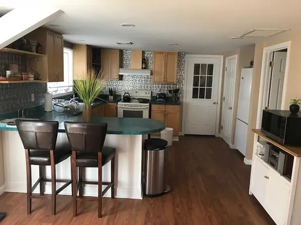 96 Bayview Ave Floor 2, Berkley, MA 02779