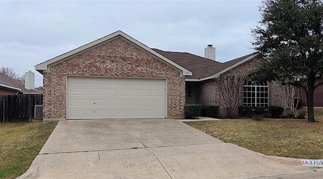 1st image of 3709 Periwinkle Dr
