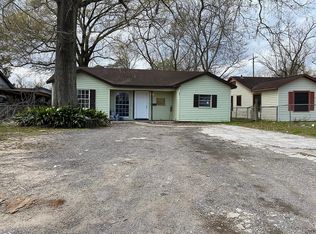 3875 E Lynwood Dr, Beaumont, TX 77703