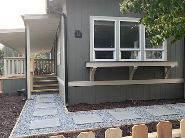 98825 Pleasant Hill Dr Space 8, Brookings, OR 97415