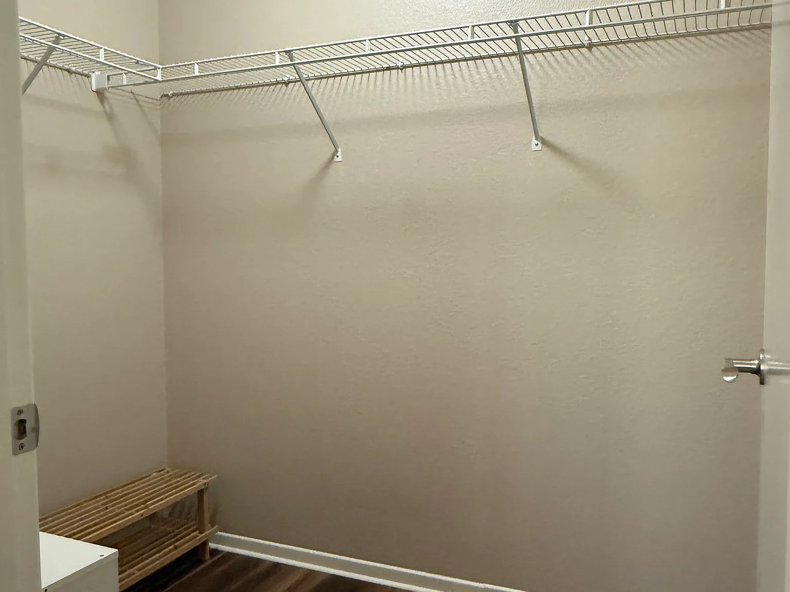 3 bed, 1243 sqft, $900 — Photo 3