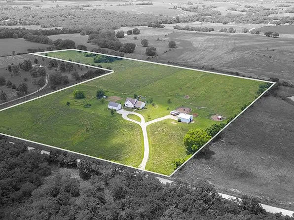 664 NW 201st Rd, Warrensburg, MO 64093