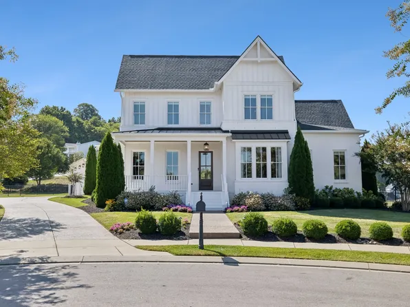 8538 Highland Rim Ct, College Grove, TN 37046