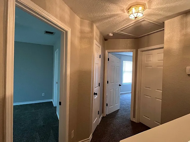 5107-5109 Flipper Dr — Photo 8