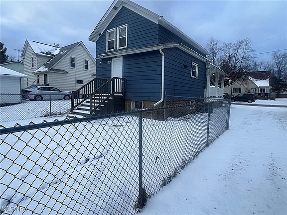 2nd image of 665 Crown Ave