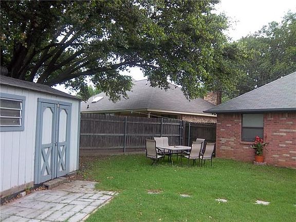 3rd image of 216 Timber Creek Dr