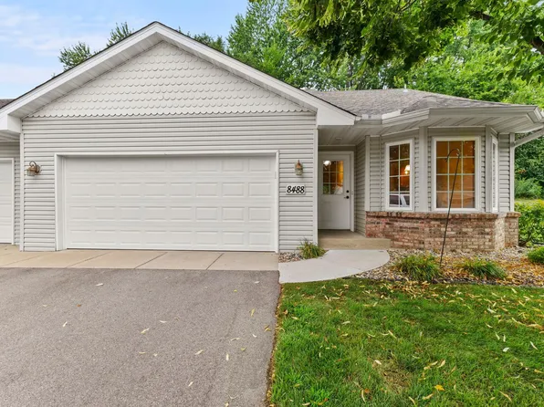 8488 Powers Pl, Chanhassen, MN 55317