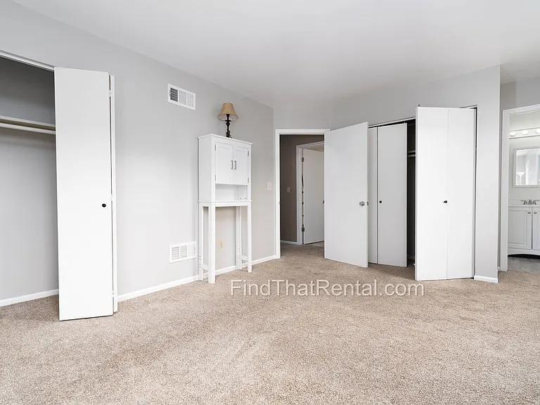 1030 Northfield Dr — Photo 16