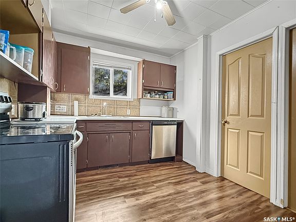 5th image of 24 14th Avenue SE