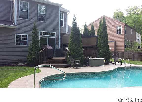 2nd image of 6204 Alletta Cir