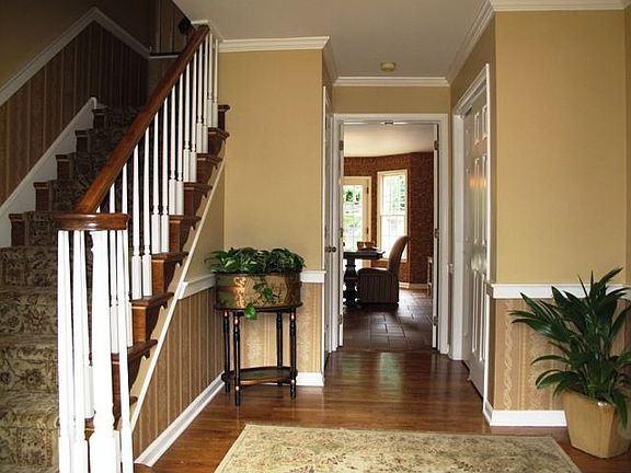 Center Hall Entry Foyer