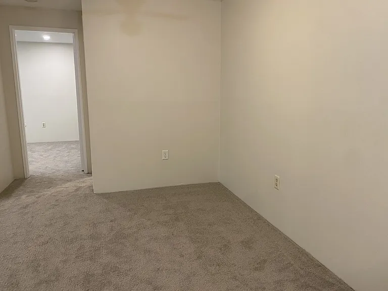 19 Village Rock Ln #8 — Photo 6