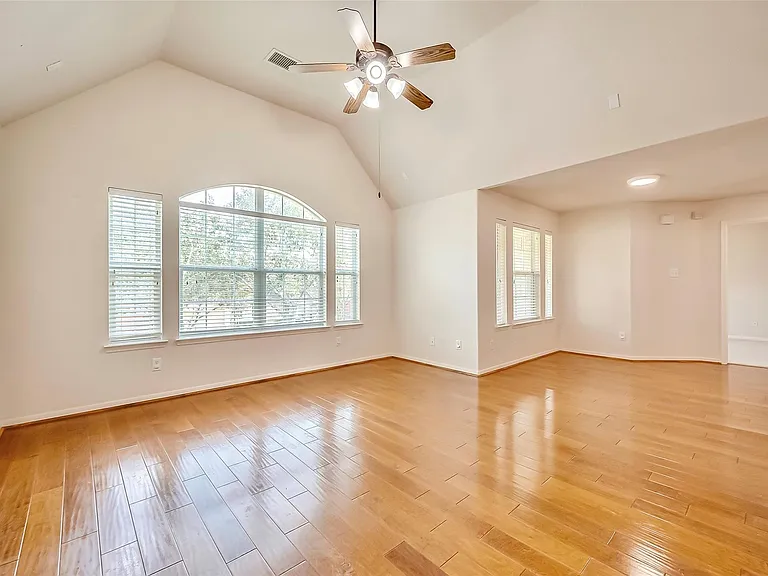 5506 Flower Grove Ct — Photo 12