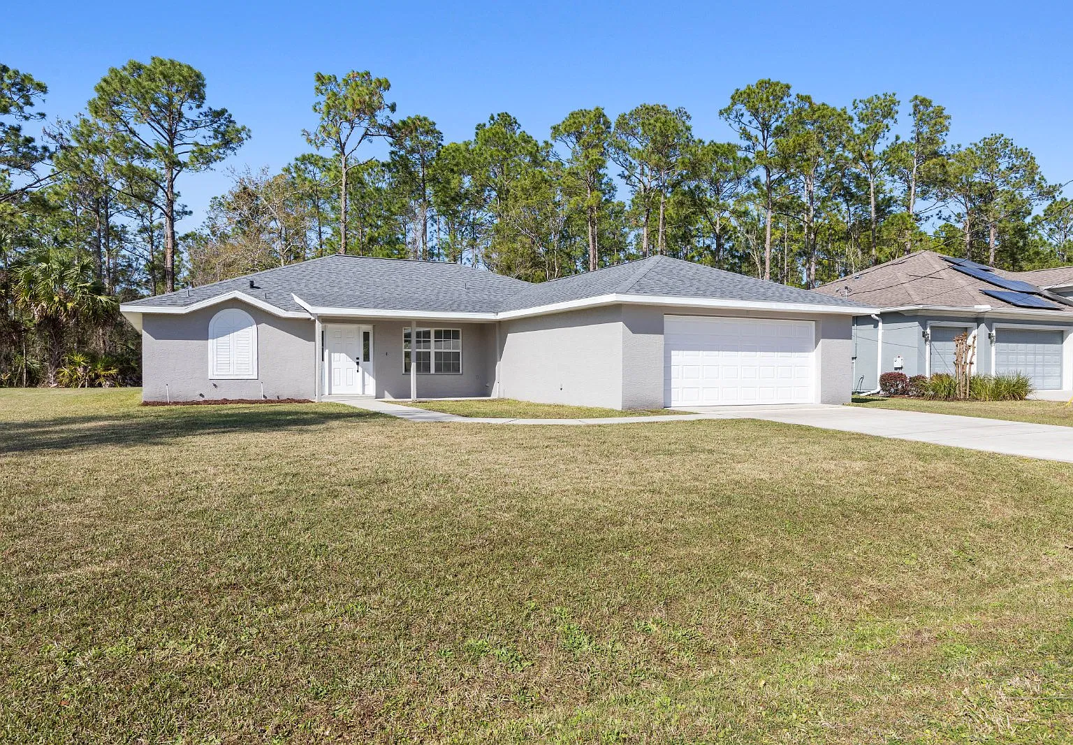 3 bed, 2.0 bath, 1666 sqft, $2,100 — Photo 1