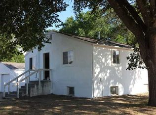 201 8th St SE, Sidney, MT 59270
