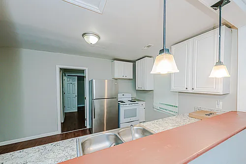 3214 Kalynne St Photo 1