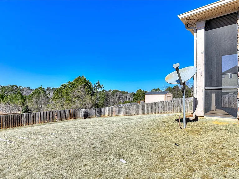 406 Saterlee Ct — Photo 59