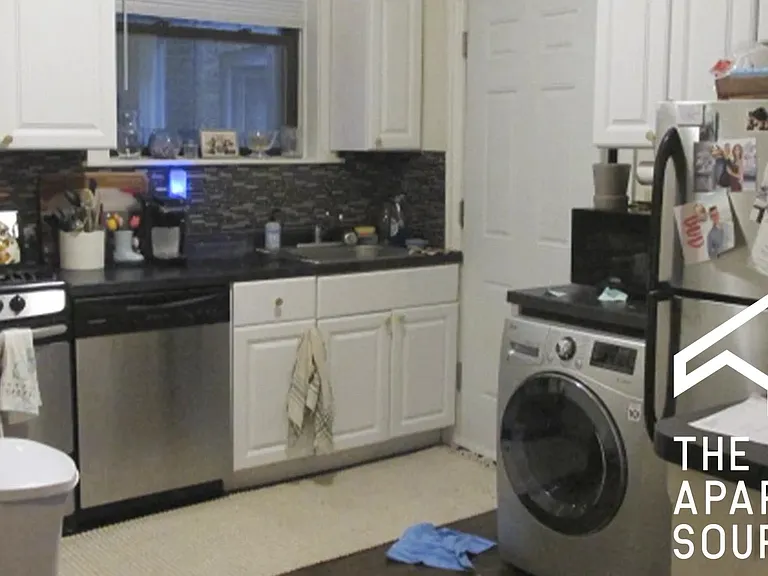 2127 W Giddings St #1B — Photo 3