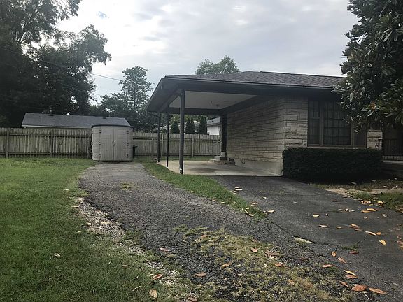 2nd image of 4400 Rockwood Dr