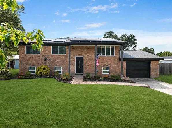 102 Robinwood Dr NW, Fort Walton Beach, FL 32548