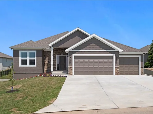 15230 Knight Rd, Basehor, KS 66007