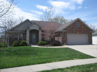 7 Bogie Hills Dr, Columbia, MO 65201