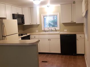 443 Dyer Ave TRLR 20, Cranston, RI 02920