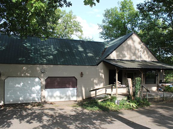 2nd image of 26090 Alan Terrace St