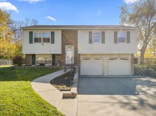 2717 Merrittview Ln, Cincinnati, OH 45231