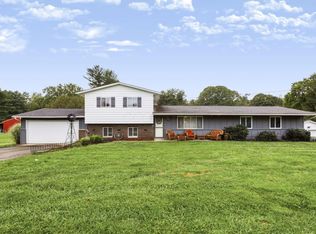 2403 Hickman Rd NE, Newark, OH 43055