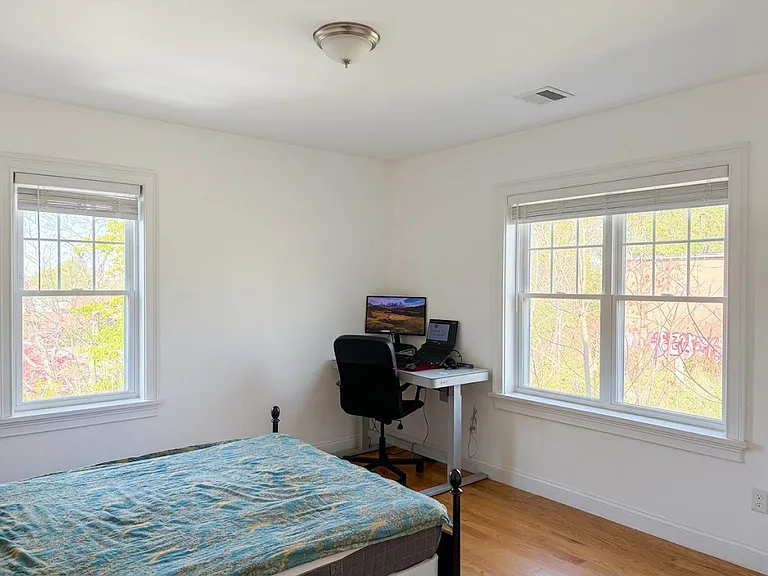 150 Quincy Ave #4E — Photo 21