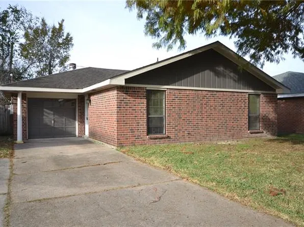 107 Dianne Dr, Saint Rose, LA 70087