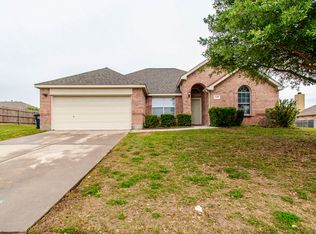 1140 Victory Bells Dr, Haslet, TX 76052
