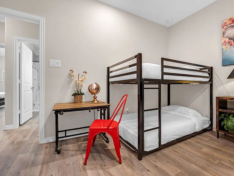 3321 Westminster Dr — Photo 24