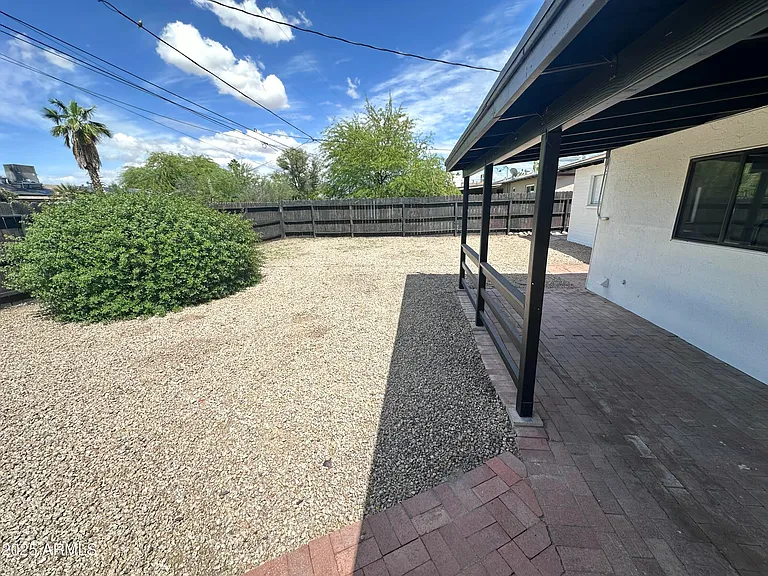 1050 W Romo Jones St — Photo 18