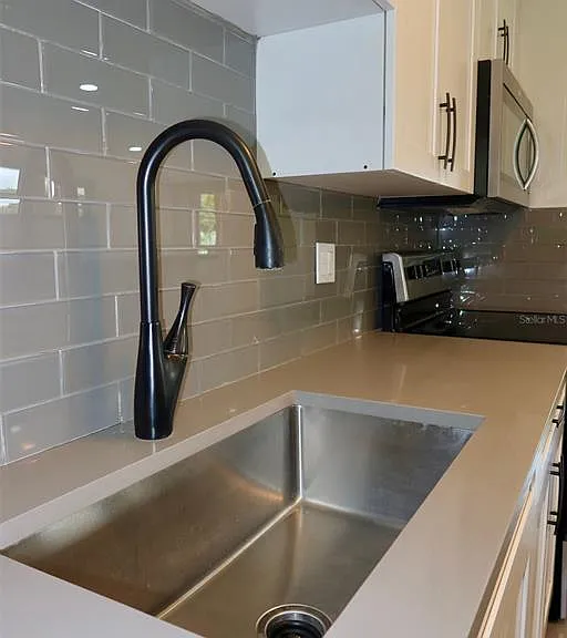 4007 W Wyoming Ave — Photo 6