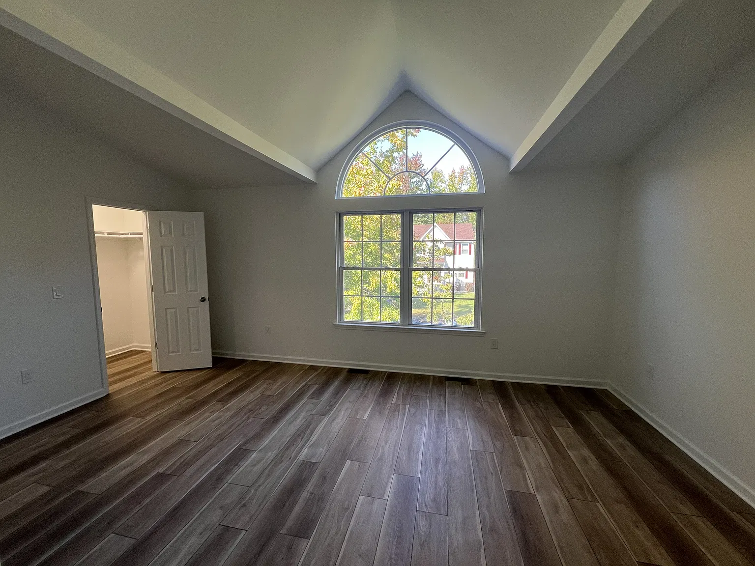 3 bed, 2.5 bath, 1680 sqft, $4,000 — Photo 3