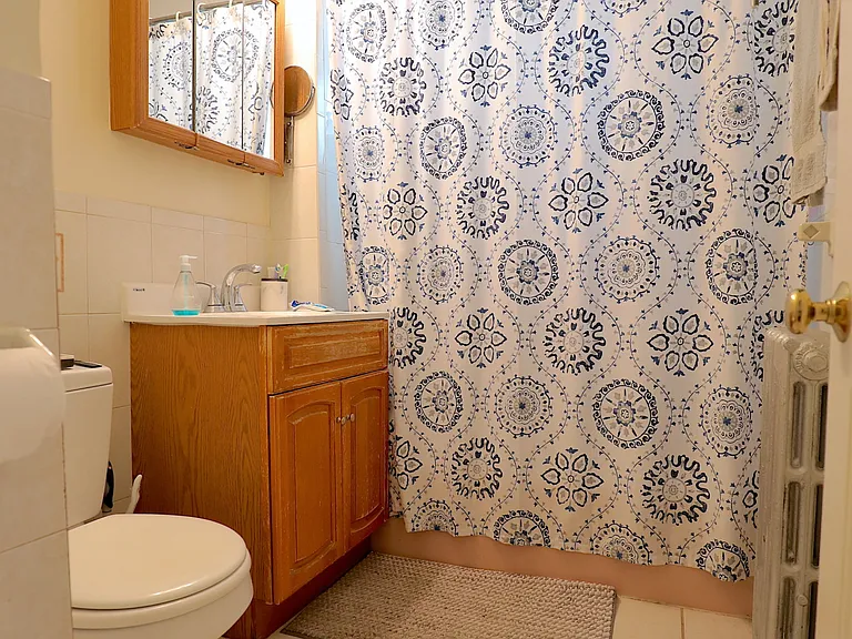 554 Washington St #1 — Photo 6
