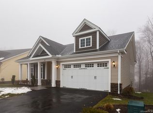 53 Twin Oaks Trl #193, Beacon Falls, CT 06403