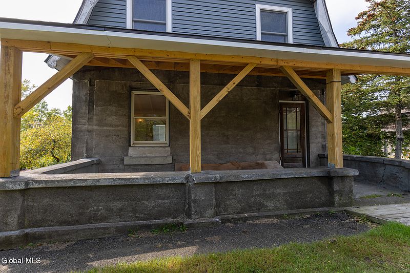 4th image of 29 Veterans Way