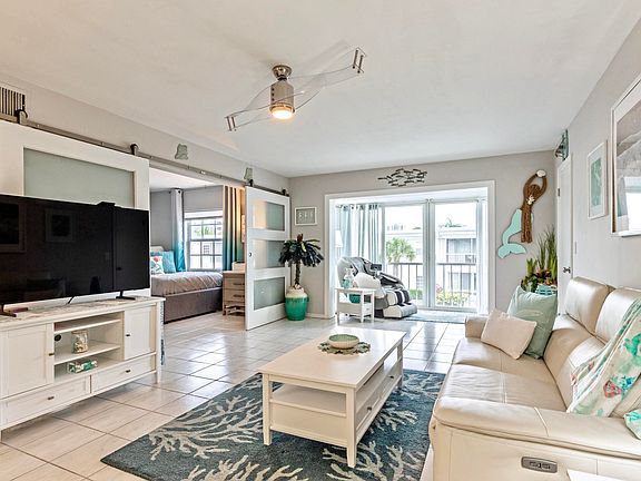 5th image of 6447 Bay Club Drive #4